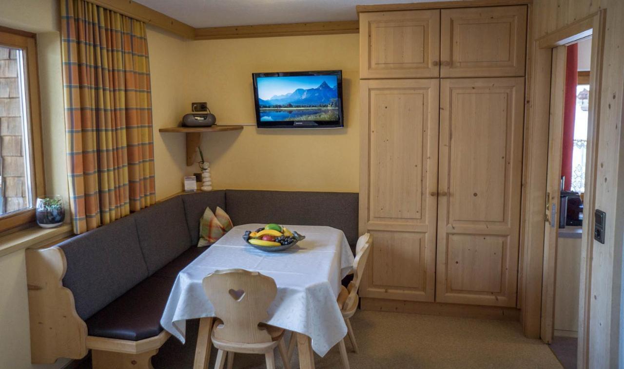 Appartement Pension Strolz Bichlbach Esterno foto